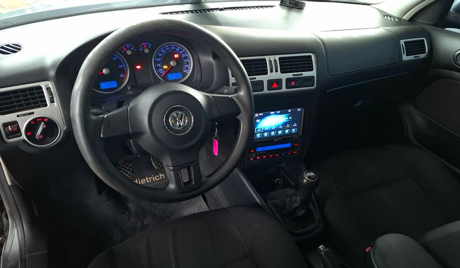 Volkswagen Bora 2.0 TRENDLINE Sedan 2012