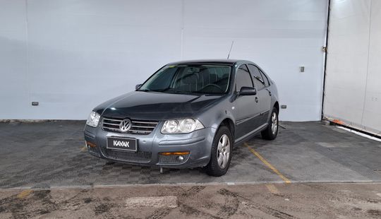 Volkswagen • Bora