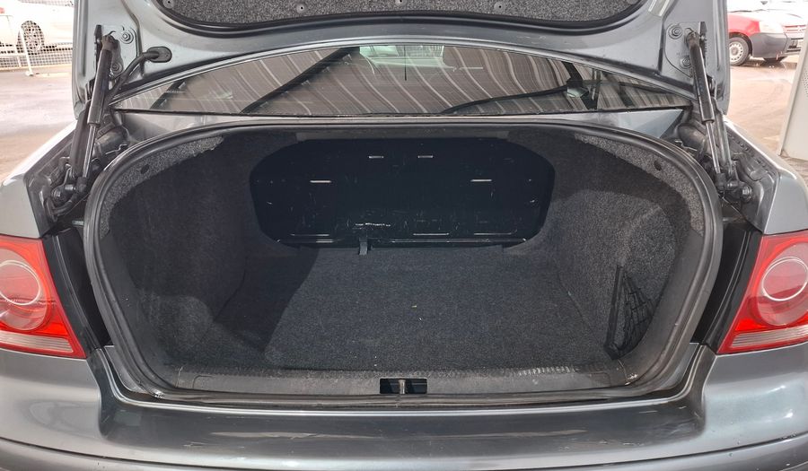 Volkswagen Bora 2.0 TRENDLINE Sedan 2012