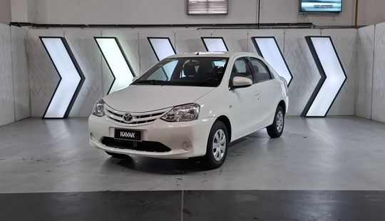 Toyota • Etios