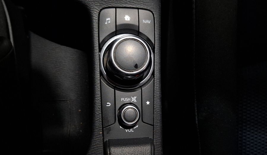 Toyota Yaris 1.5 R XLE AT Sedan 2016