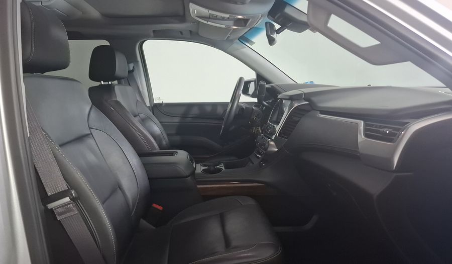 Chevrolet Suburban 5.3 C LT AT Suv 2017
