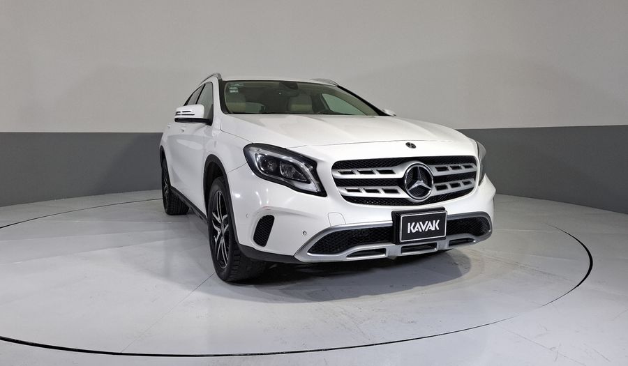 Mercedes Benz Clase Gla 1.6 GLA 200 SPORT DCT Suv 2019