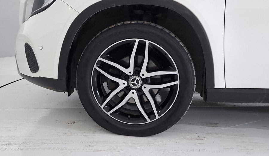 Mercedes Benz Clase Gla 1.6 GLA 200 SPORT DCT Suv 2019