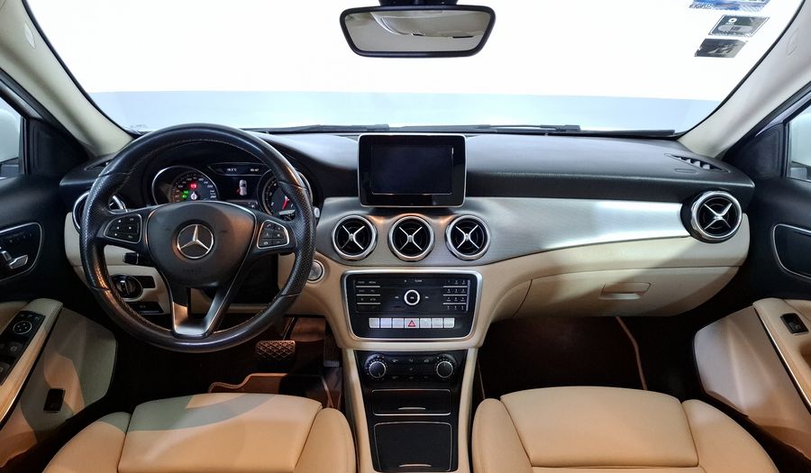 Mercedes Benz Clase Gla 1.6 GLA 200 SPORT DCT Suv 2019