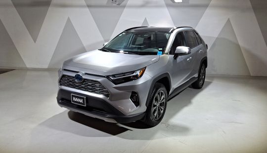 Toyota • RAV4