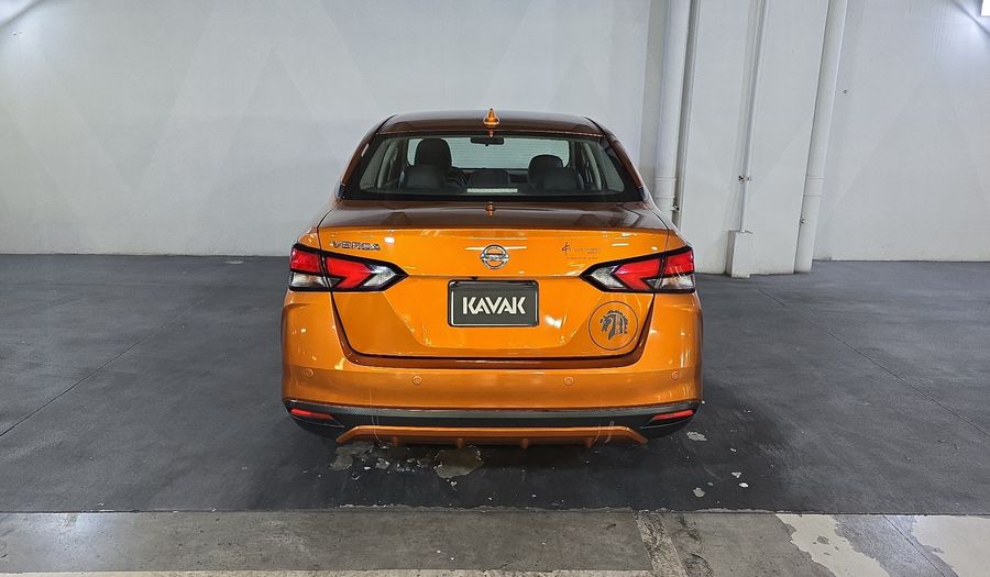 Nissan Versa 1.6 EXCLUSIVE CVT Sedan 2020