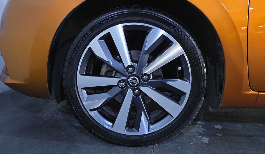 Nissan Versa 1.6 EXCLUSIVE CVT Sedan 2020