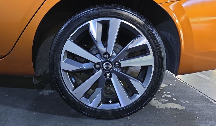 Nissan Versa 1.6 EXCLUSIVE CVT Sedan 2020