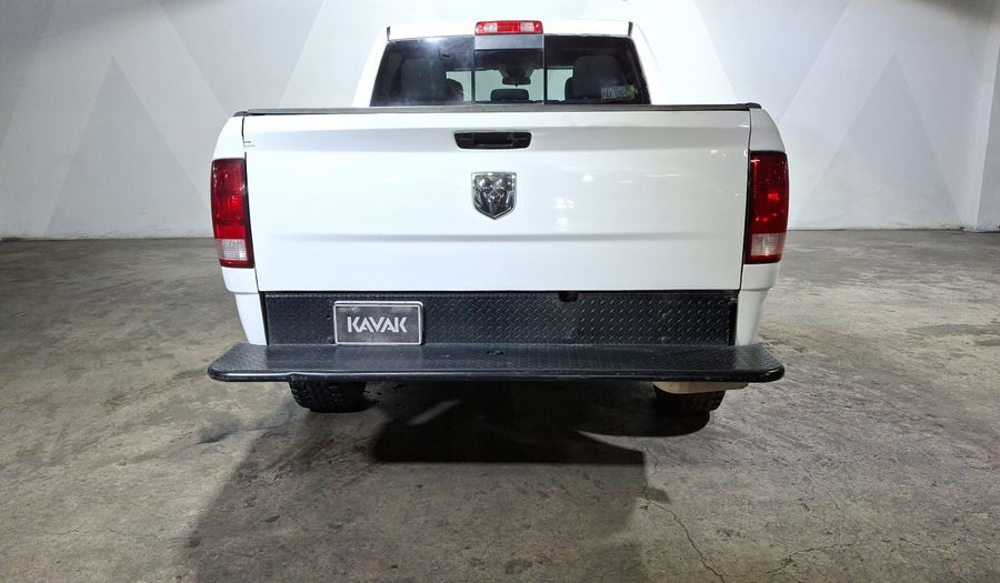 Ram 2500 5.7 CREW CAB SLT TRABAJO 4X2 V8 6AT Pickup 2019
