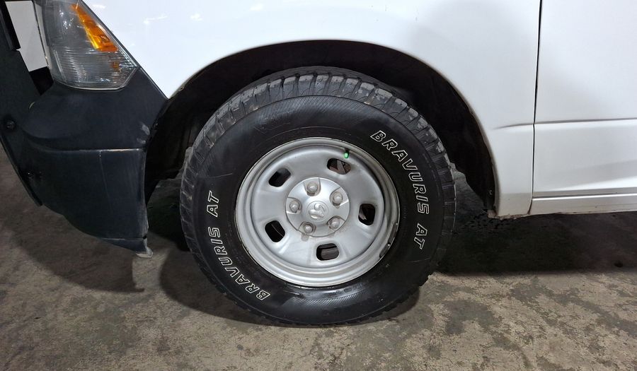 Ram 2500 5.7 CREW CAB SLT TRABAJO 4X2 V8 6AT Pickup 2019