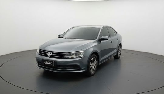 Volkswagen • Jetta