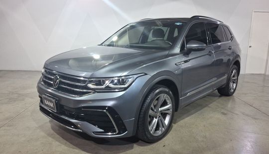 Volkswagen • Tiguan