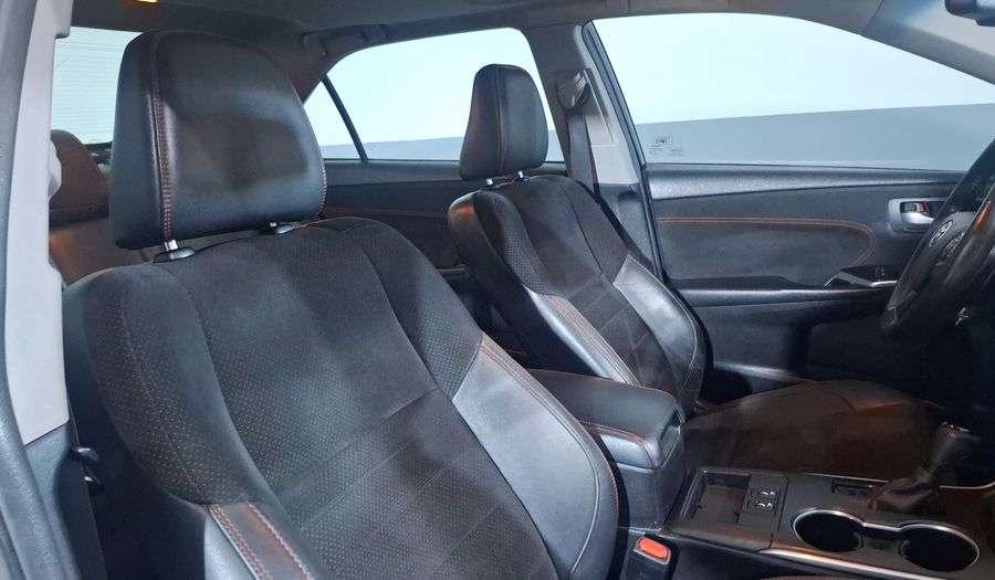 Toyota Camry 3.5 XSE V6 6AT Sedan 2015