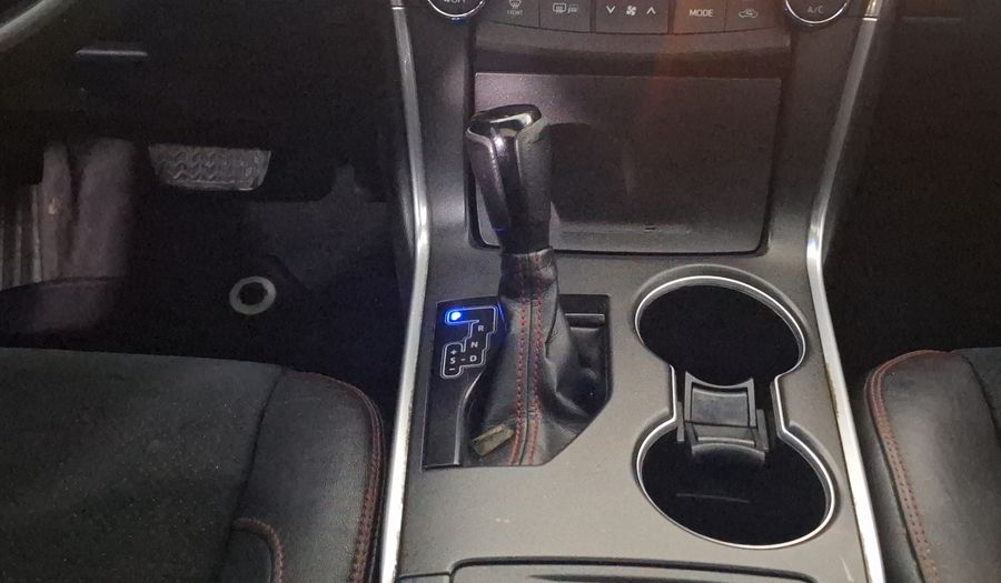 Toyota Camry 3.5 XSE V6 6AT Sedan 2015