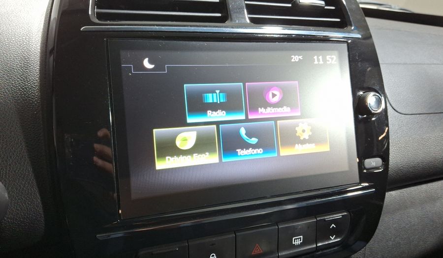 Renault Kwid 1.0 ICONIC Hatchback 2024
