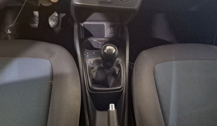 Seat Ibiza 2.0 BLITZ I-TECH 4 PTAS MT Hatchback 2015