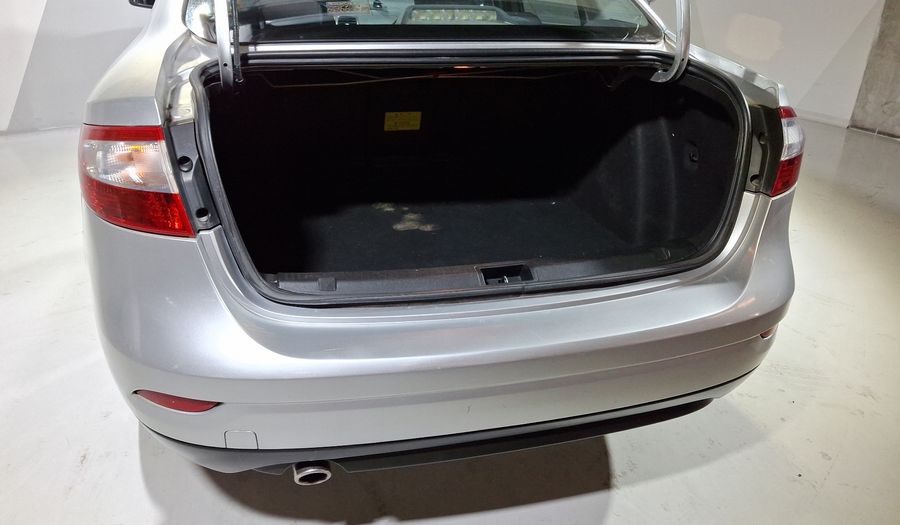 Renault Fluence 2.0 EXPRESSION AT Sedan 2016