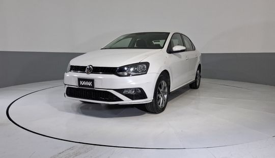 Volkswagen • Vento