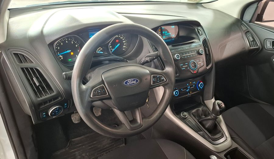 Ford Focus Iii 1.6 S Hatchback 2017