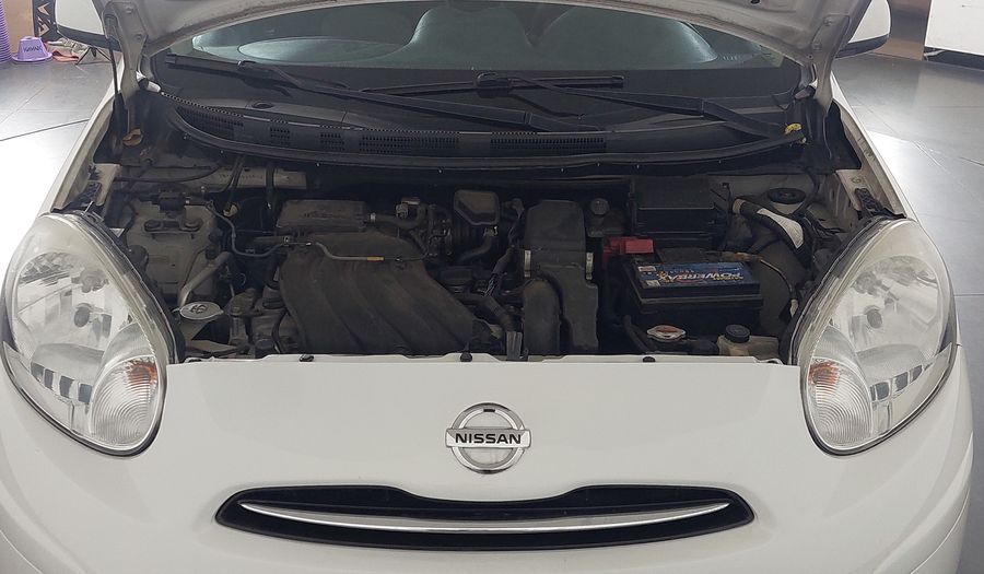 Nissan March 1.6 16V FLEX S Hatchback 2014