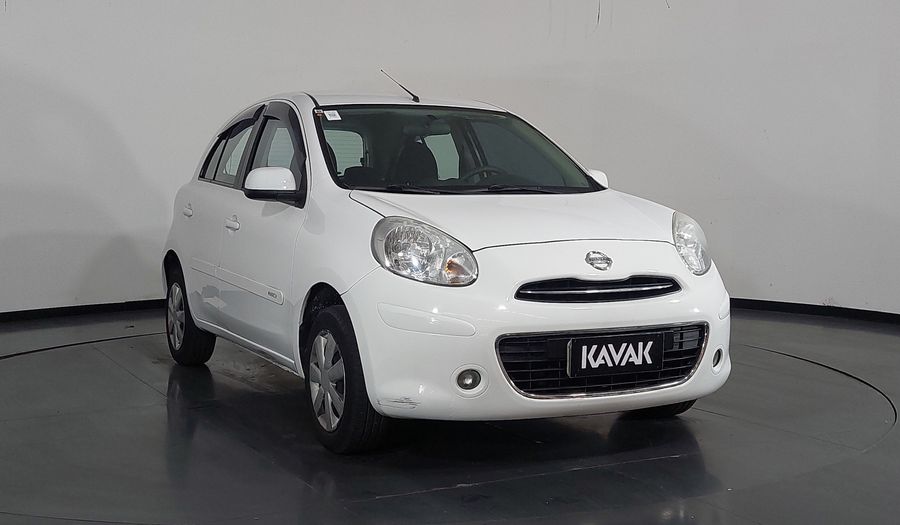 Nissan March 1.6 16V FLEX S Hatchback 2014