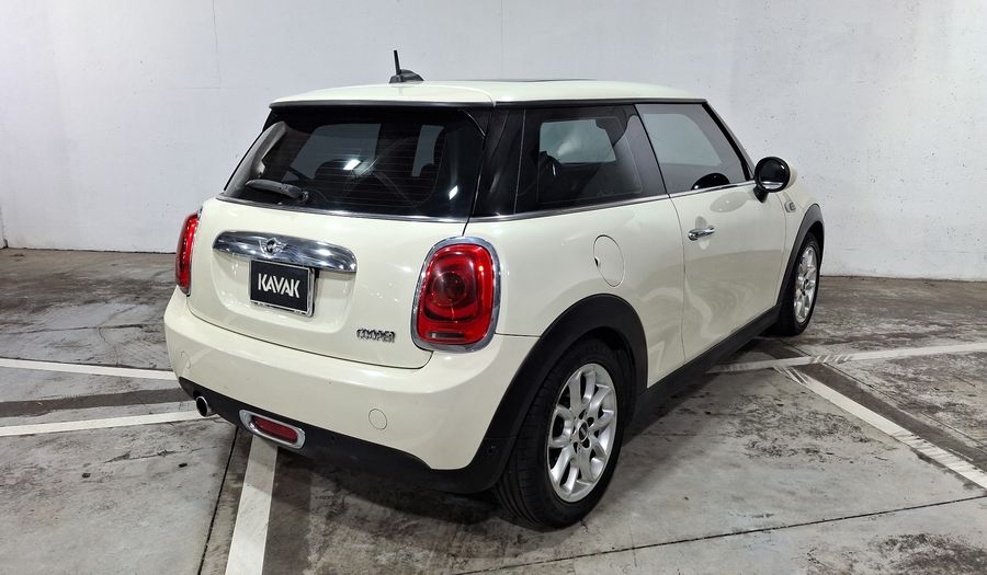 Mini Cooper 1.5 COOPER PEPPER AT Hatchback 2014