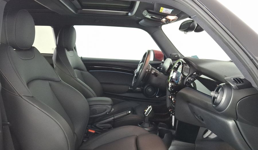 Mini Cooper S 2.0 COOPER CLASSIC DCT Hatchback 2024