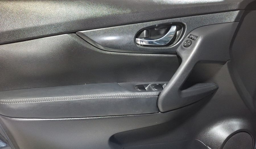 Nissan X-trail 2.5 EXCLUSIVE 3 ROW CVT 4WD Suv 2015