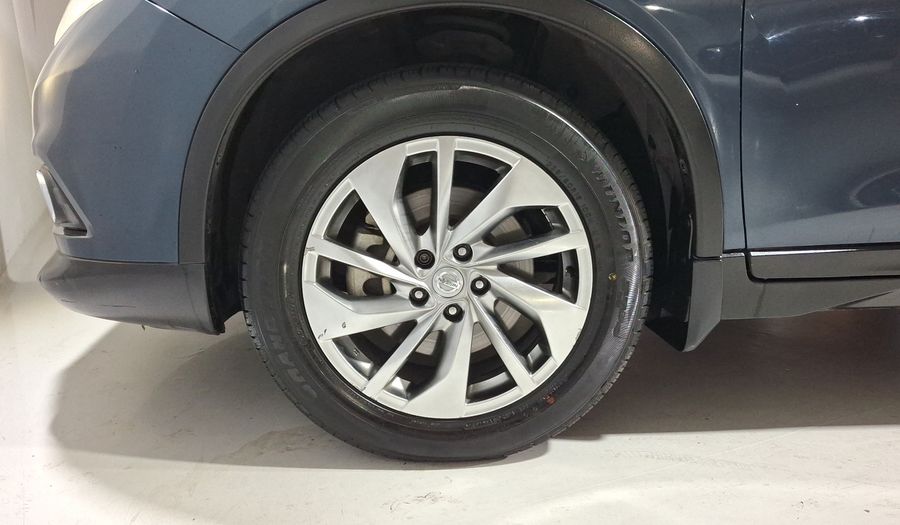 Nissan X-trail 2.5 EXCLUSIVE 3 ROW CVT 4WD Suv 2015