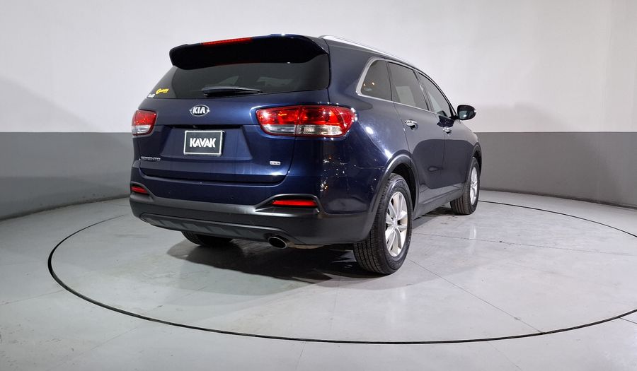 Kia Sorento 2.4 LX AT Suv 2017