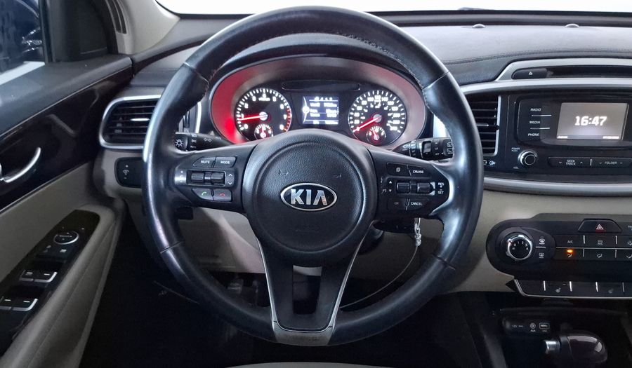 Kia Sorento 2.4 LX AT Suv 2017