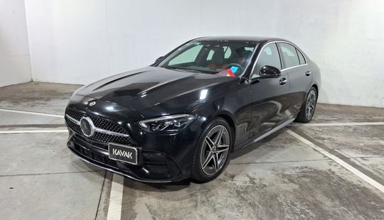 Mercedes Benz • Clase C