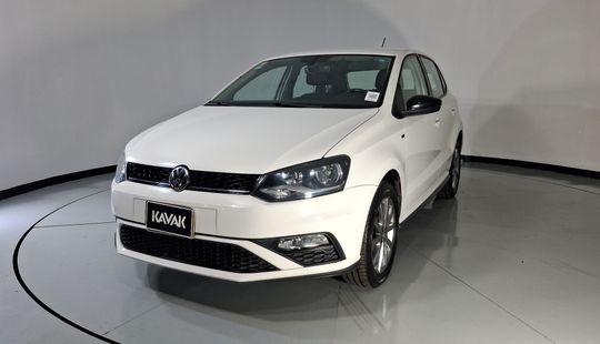 Volkswagen • Polo