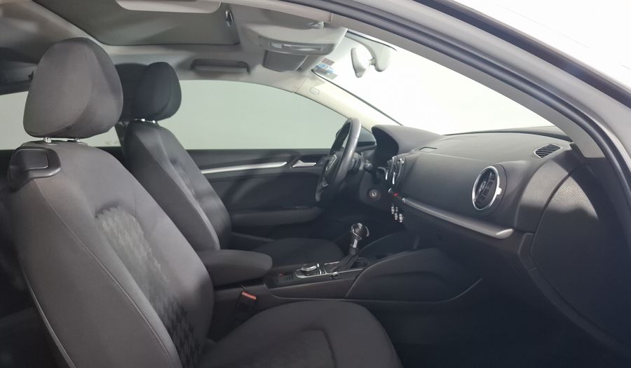 Audi A3 1.8 TFSI AMBIENTE S TRONIC Hatchback 2014