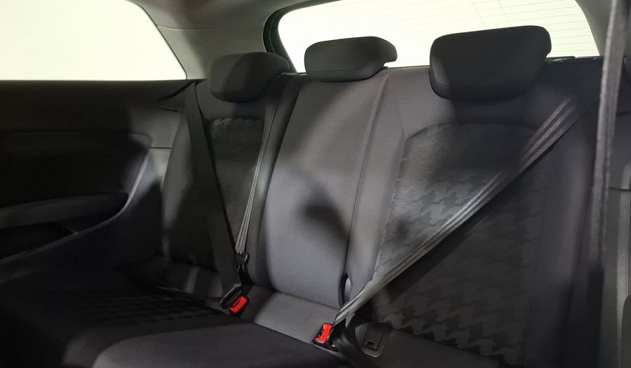 Audi A3 1.8 TFSI AMBIENTE S TRONIC Hatchback 2014