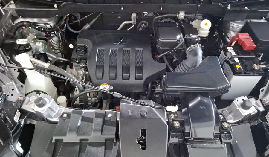 Mitsubishi Outlander 2.4 PHEV SE PLUS AUTO 4WD Suv 2025