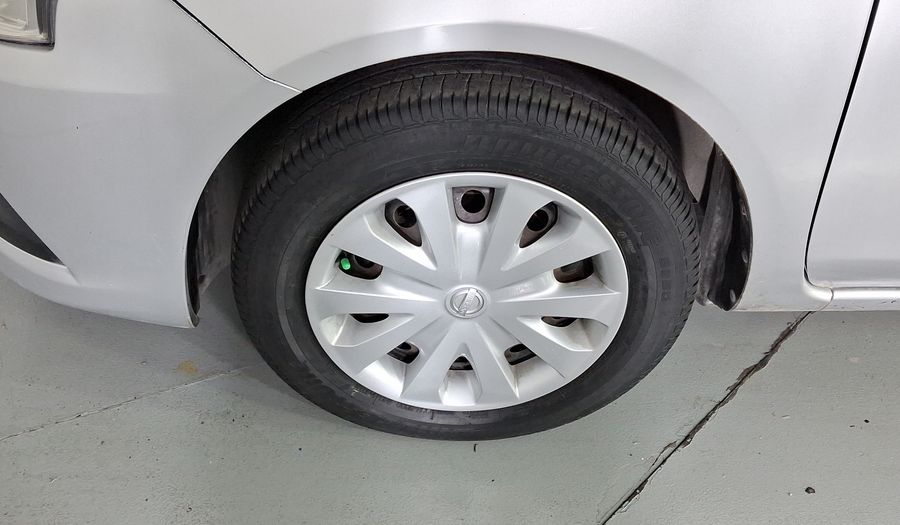 Nissan Versa 1.6 DRIVE AUTO Sedan 2017