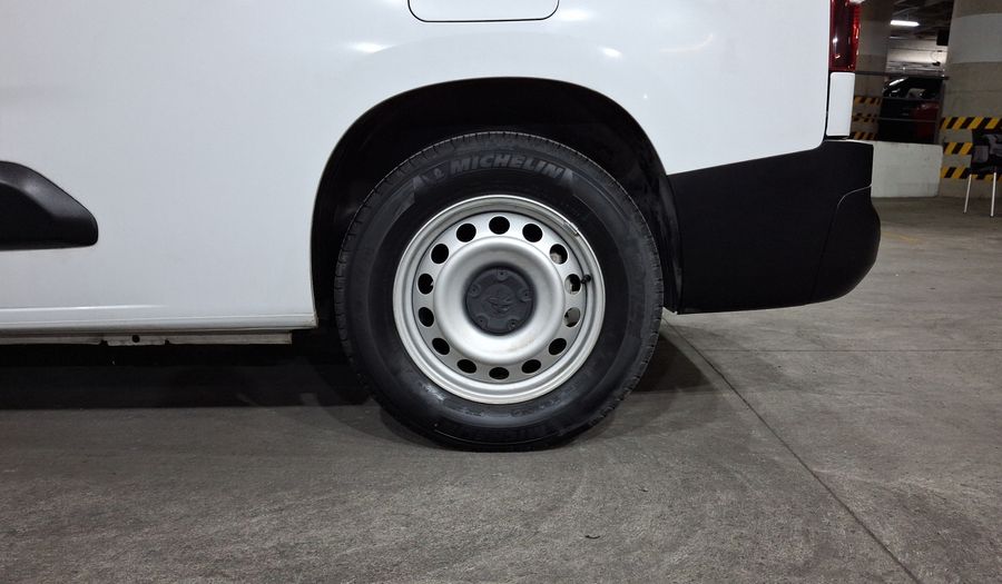 Peugeot Partner BEV 50KWH MAXI PACK AUTO Van 2023