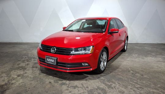 Volkswagen • Jetta