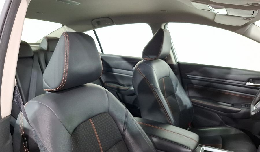 Nissan Altima 2.0 SR CVT Sedan 2021
