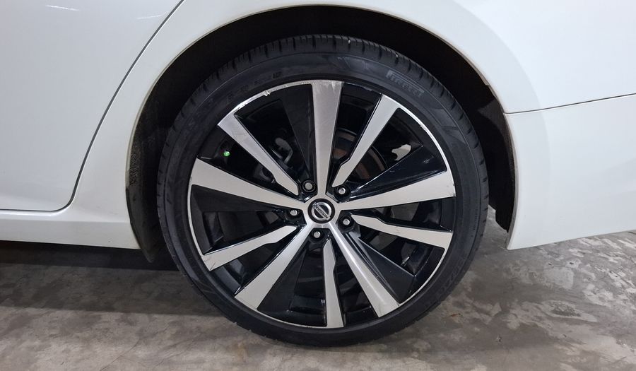 Nissan Altima 2.0 SR CVT Sedan 2021