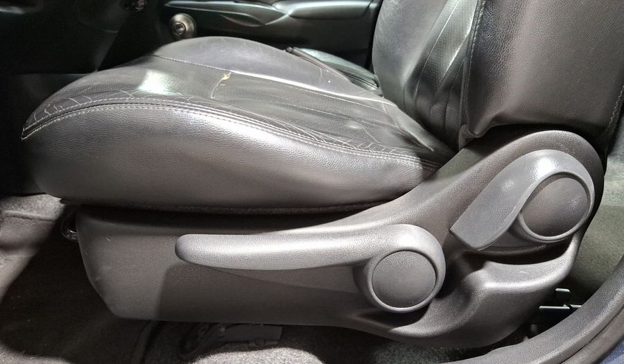 Nissan Versa EXCLUSIVE NAVI AT AC Sedan 2016