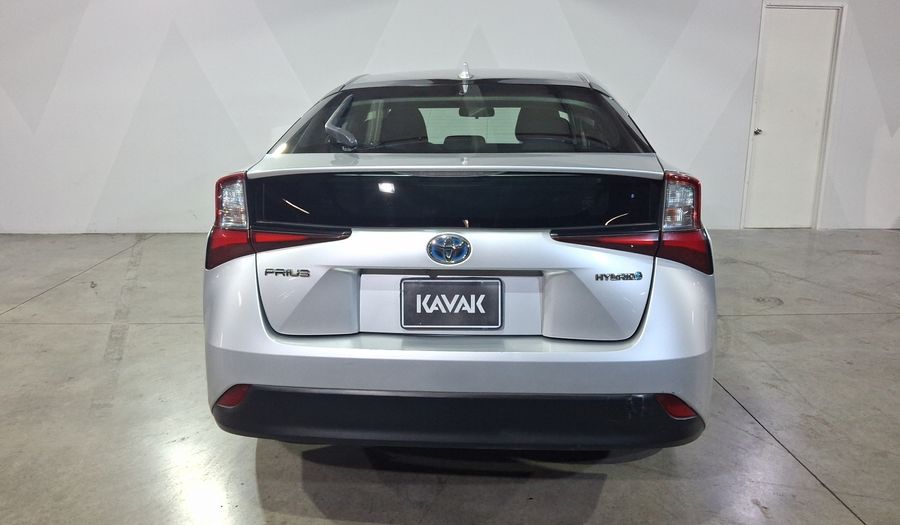 Toyota Prius 1.8 HEV BASE AUTO Hatchback 2021
