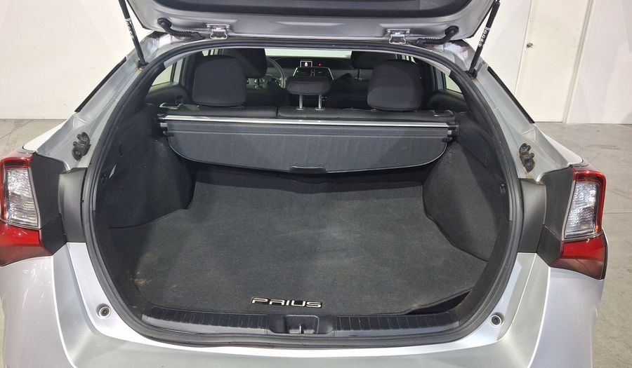 Toyota Prius 1.8 HEV BASE AUTO Hatchback 2021