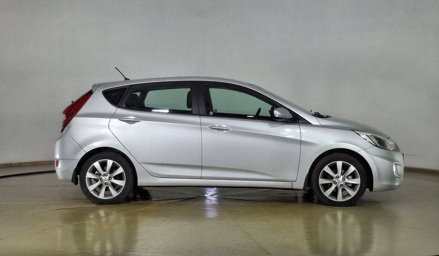 Hyundai Accent 1.4 RB GL AC 2AB ABS HB Hatchback 2017