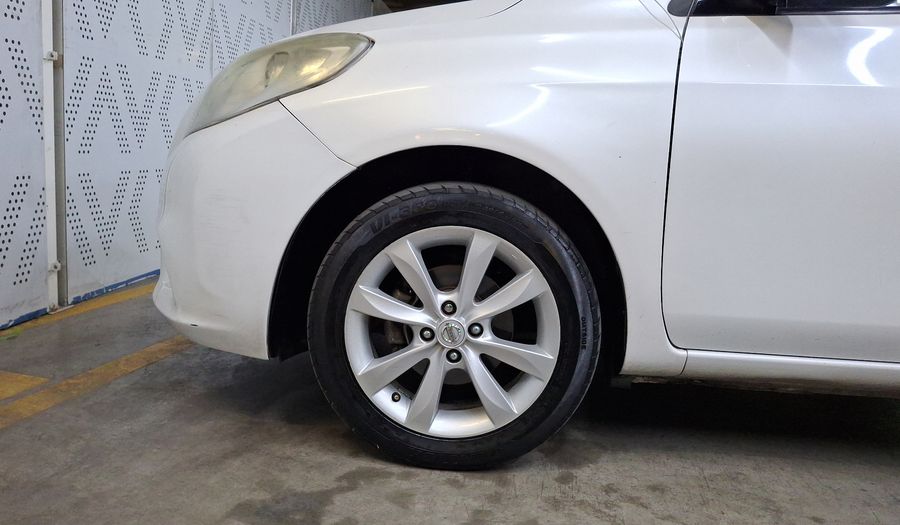 Nissan Versa 1.6 ADVANCE TA AC Sedan 2013