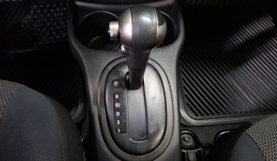 Nissan Versa 1.6 ADVANCE TA AC Sedan 2013