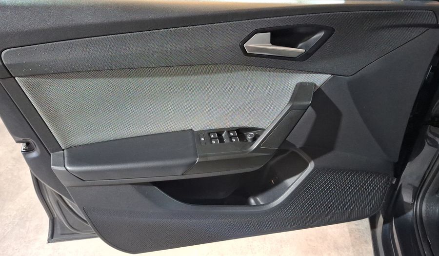 Seat Leon 1.4 STYLE AUTO Hatchback 2021