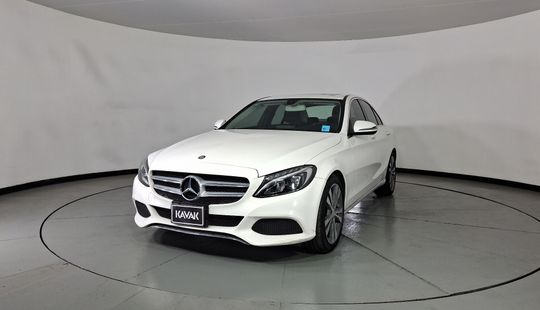 Mercedes Benz • Clase C